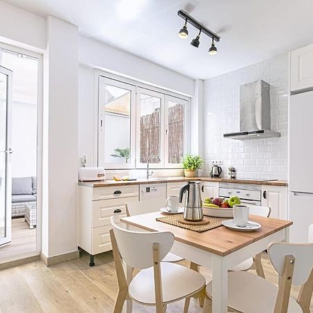 Precioso Apartamento Con Patio Málaga Eksteriør billede