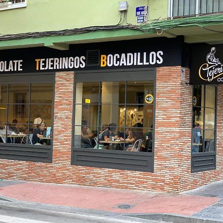 Precioso Apartamento Con Patio Málaga Eksteriør billede