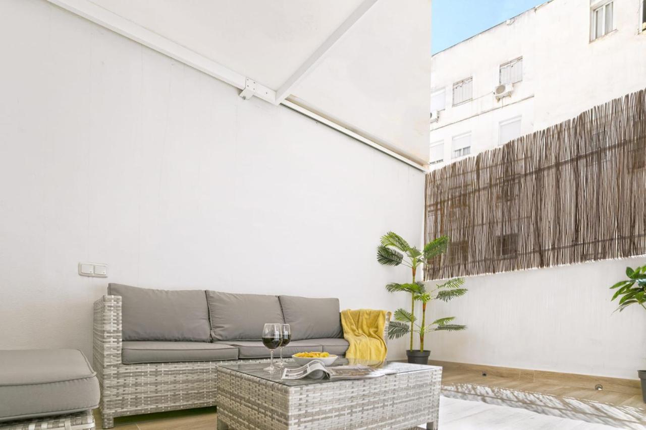Precioso Apartamento Con Patio Málaga Eksteriør billede